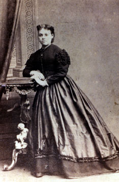 Lucy GUY